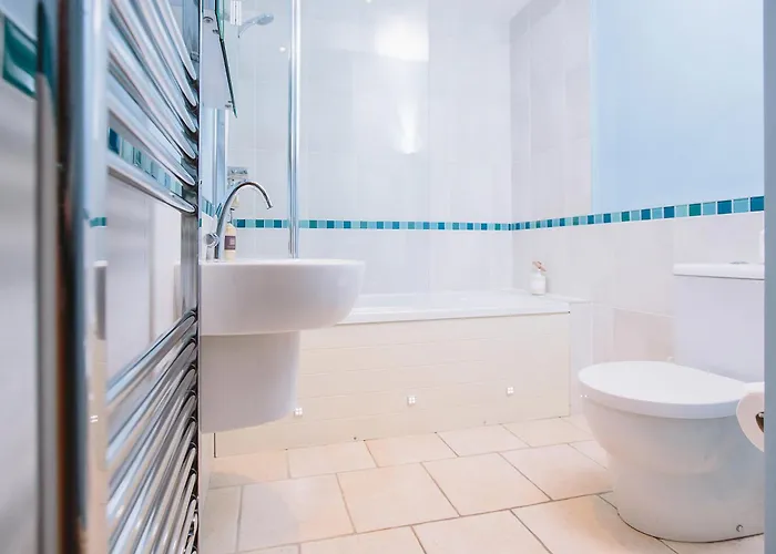 Tower Barn - Uk1282 *